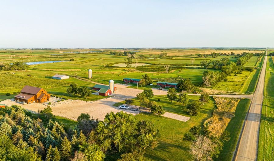 Headquarters 28146 382nd Ave, Armour, SD 57313 - 9 Beds, 6 Bath