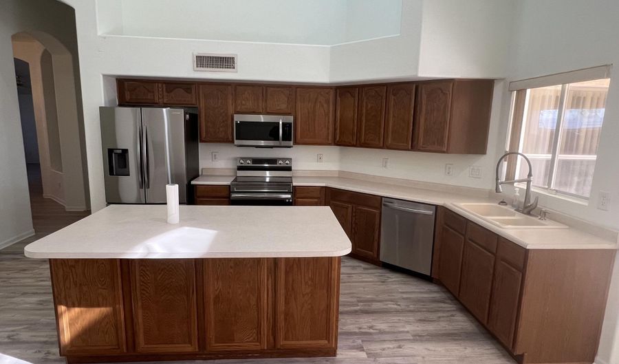 2015 N 123RD Dr, Avondale, AZ 85392 - 4 Beds, 2 Bath