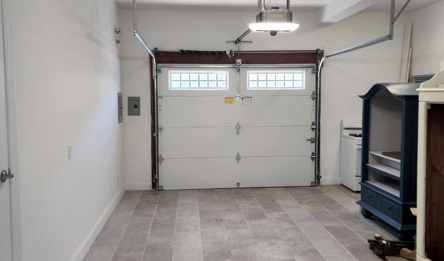 107 Woodland Avenue Unit Rear 2Nd Fl Rear 2Nd Fl, Avon By The Sea, NJ 07717 - 2 Beds, 2 Bath