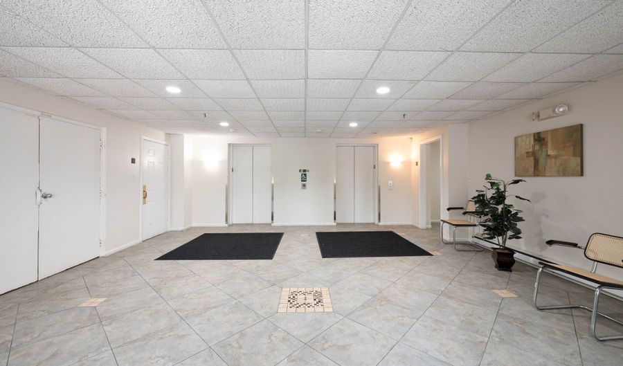 2660 North Ave 110, Bridgeport, CT 06604 - 1 Beds, 1 Bath