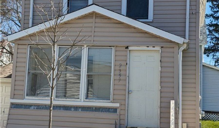 2357 19th St SW, Akron, OH 44314 - 3 Beds, 1 Bath