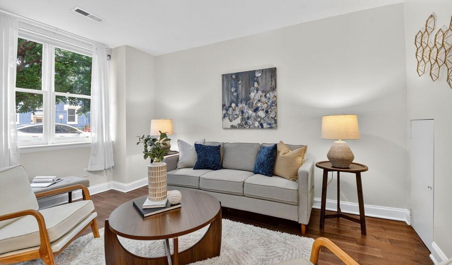 1027 6TH St NE, Washington, DC 20002 - 4 Beds, 2 Bath