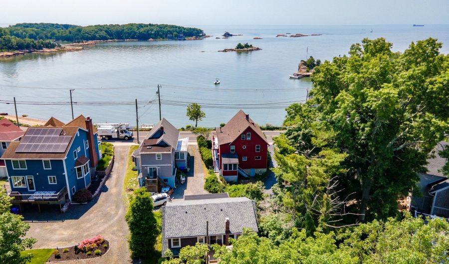 198 Shore Dr, Branford, CT 06405 - 2 Beds, 1 Bath