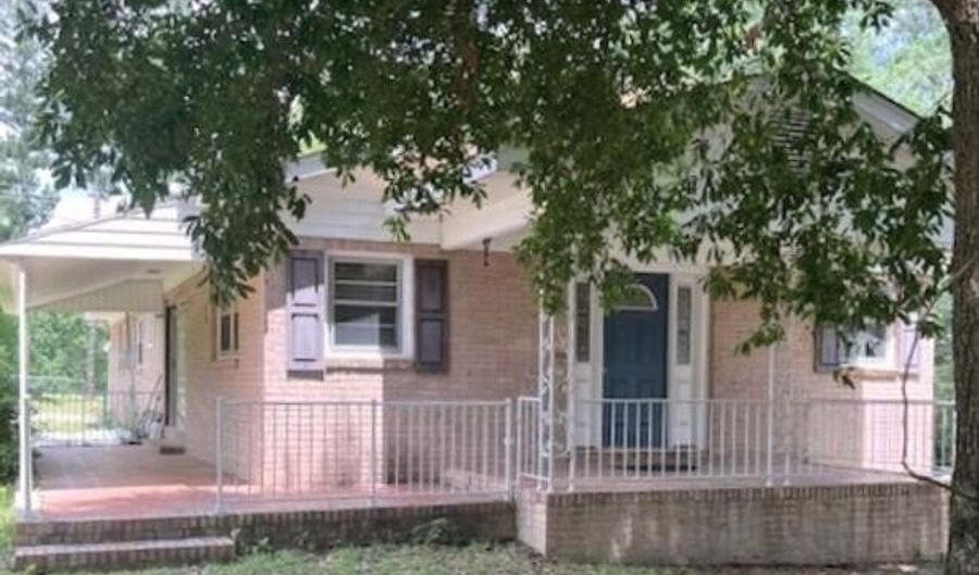 40 Bignon St, Barnwell, SC 29812 - 4 Beds, 2 Bath