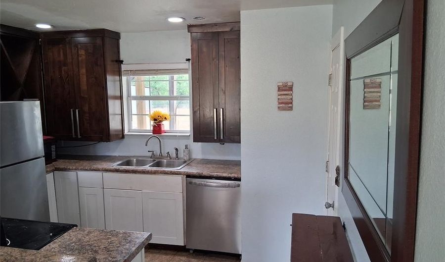 1584 Kelly Rd B, Aledo, TX 76008 - 3 Beds, 1 Bath