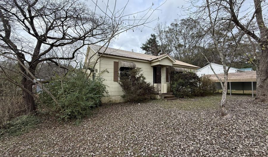 1705 Rebecca Ave, Alexander City, AL 35010 - 2 Beds, 2 Bath