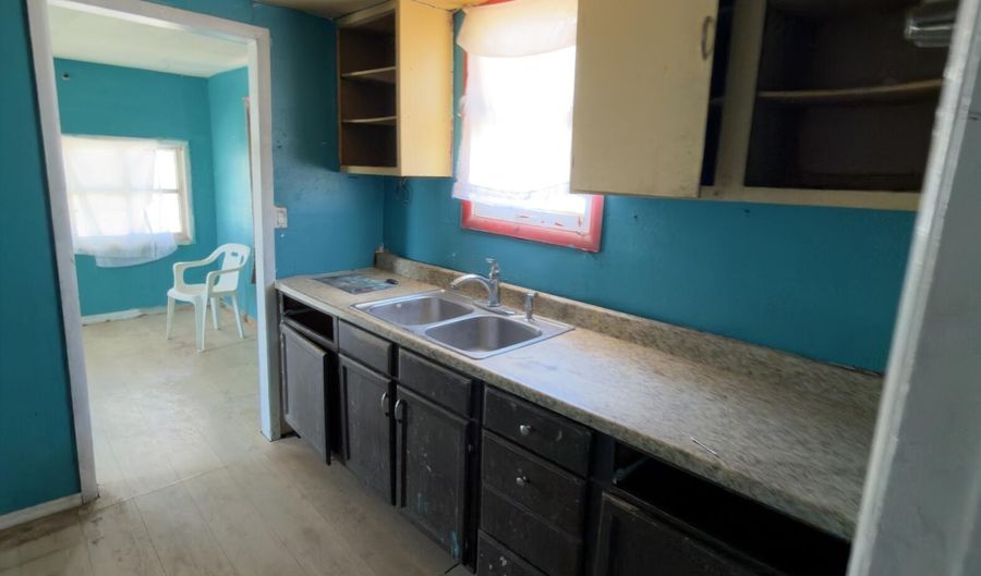 1211 S Central Ave A, Avondale, AZ 85323 - 3 Beds, 1 Bath