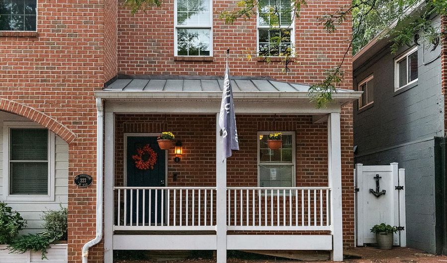 222 WEST St A, Annapolis, MD 21401 - 2 Beds, 3 Bath