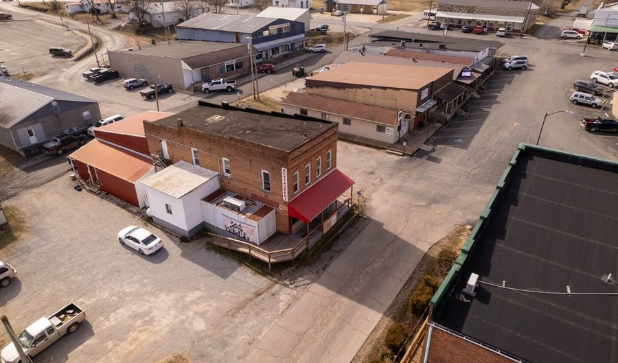 14 Court Sq, Alton, MO 65606 - 0 Beds, 0 Bath