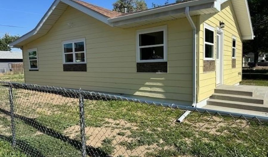 1126 N Lincoln St, Casper, WY 82601 - 2 Beds, 1 Bath