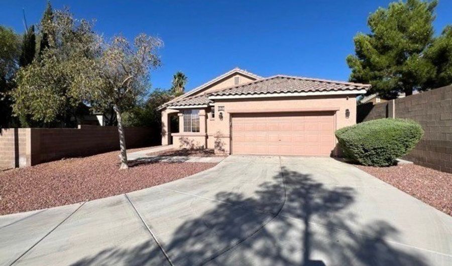 2717 Grande Valley Dr, Las Vegas, NV 89135 - 3 Beds, 2 Bath
