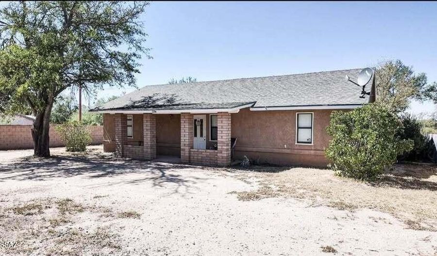1094 N Pomerene Rd, Benson, AZ 85602 - 4 Beds, 6 Bath