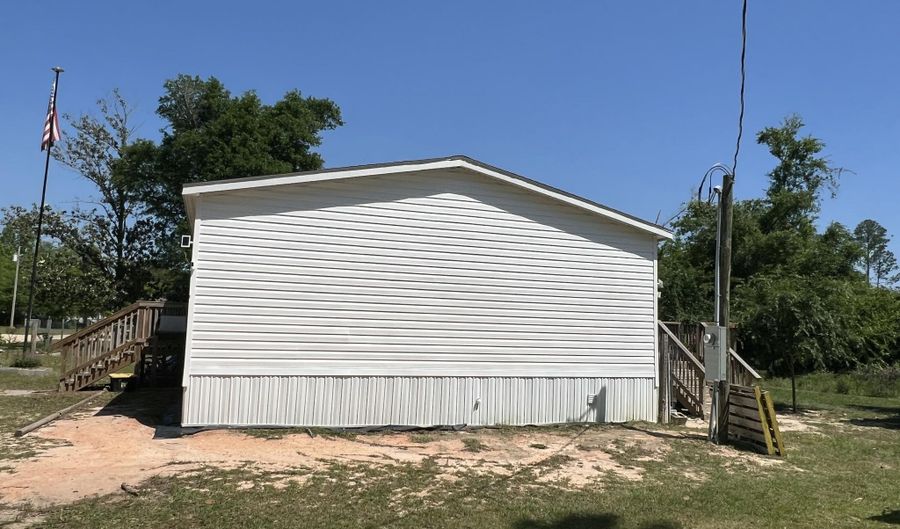 3105 NW Parrish Ave, Altha, FL 32421 - 5 Beds, 3 Bath