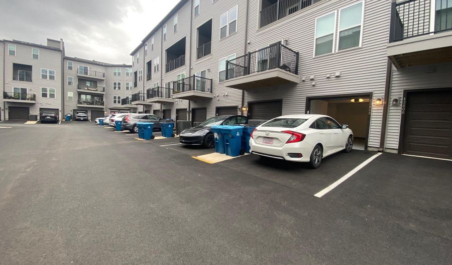 43808 MIDDLEWAY Ter, Ashburn, VA 20147 - 3 Beds, 3 Bath