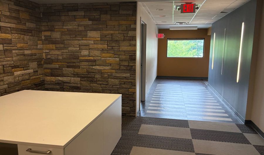 18 Computer Dr E, Albany, NY 12205 - 0 Beds, 0 Bath