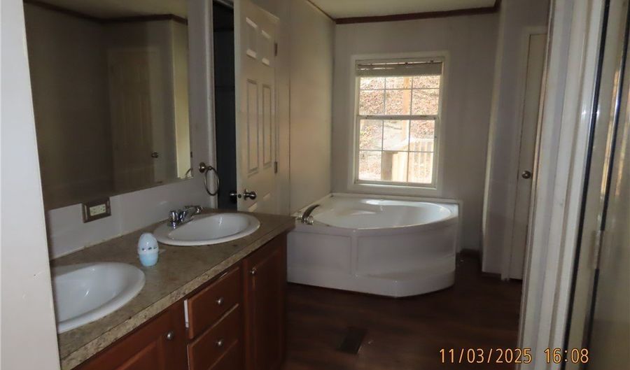 3142 Buffalo Creek Rd, Accoville, WV 25606 - 4 Beds, 2 Bath