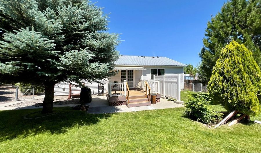 2102 Liberty Dr, Elko, NV 89801 - 3 Beds, 2 Bath