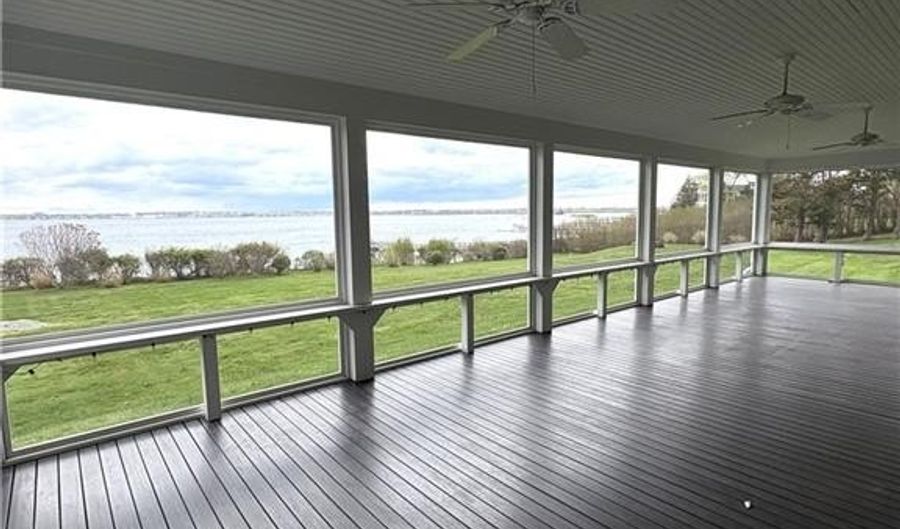41 Walcott Ave, Jamestown, RI 02835 - 6 Beds, 6 Bath