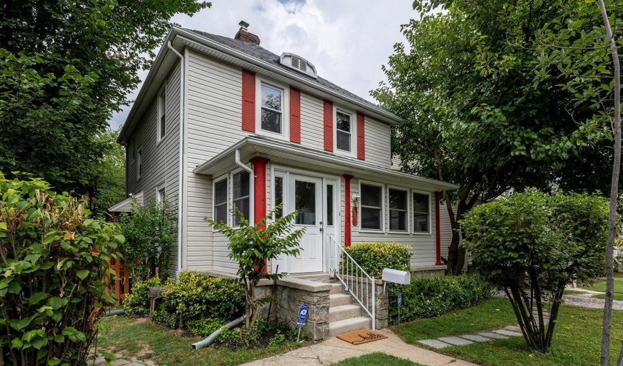 5802 CLEARSPRING Rd, Baltimore, MD 21212 - 3 Beds, 3 Bath