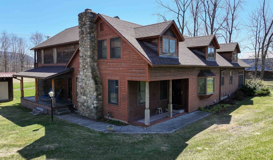 721 Hewitt Rd, Bristol, VT 05443 - 3 Beds, 3 Bath
