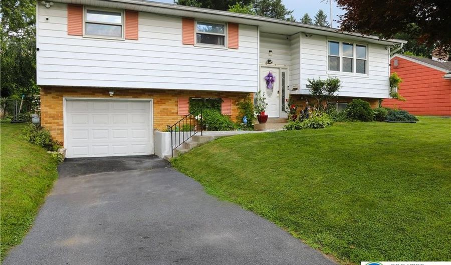 3020 W Fairbanks St, Allentown, PA 18103 - 5 Beds, 2 Bath