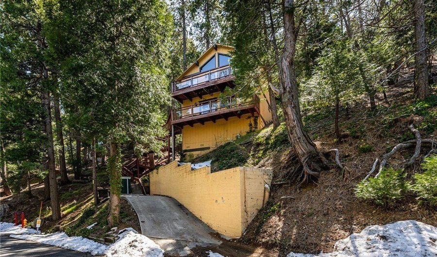 24333 Horst Dr, Crestline, CA 92325 - 3 Beds, 2 Bath