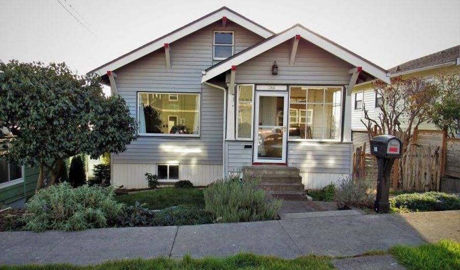 766 Glasgow Ave, Astoria, OR 97103 - 2 Beds, 1 Bath