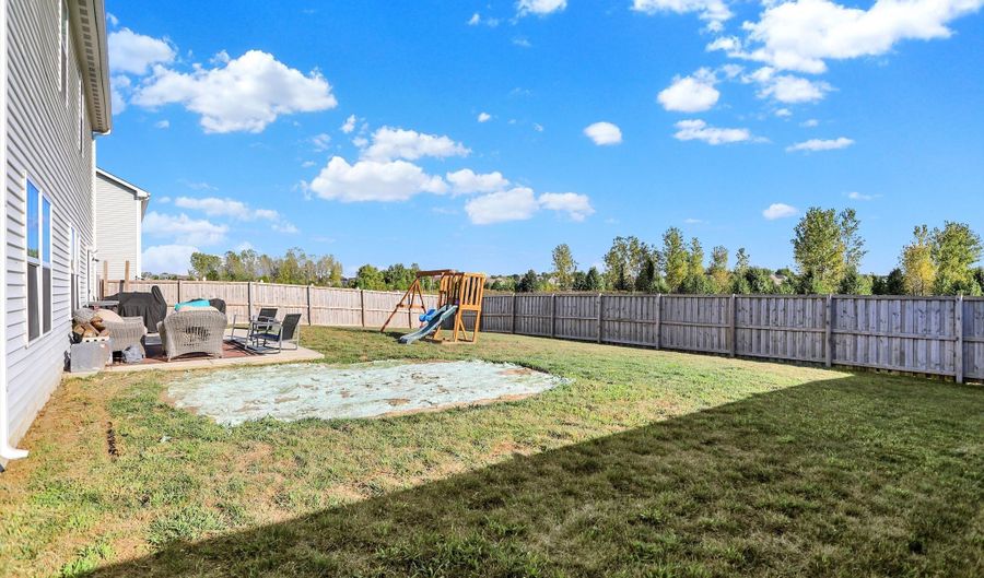8207 Cagles Mill Trce, Avon, IN 46123 - 4 Beds, 3 Bath