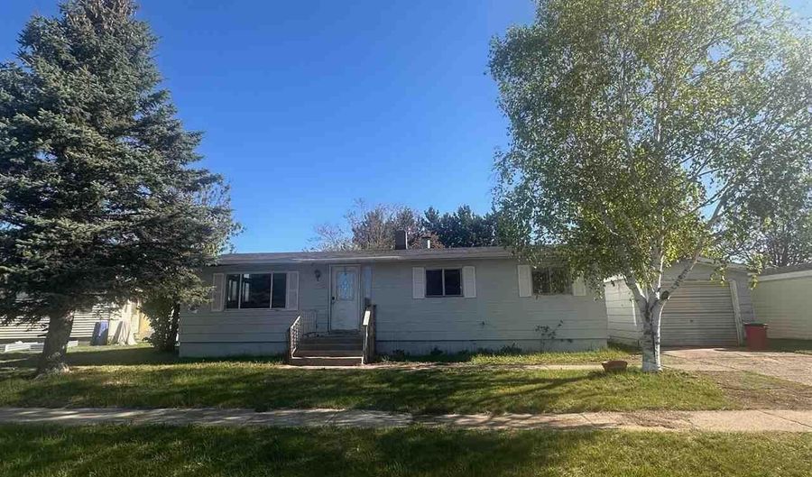 28 Cypress Blvd, Babbitt, MN 55706 - 3 Beds, 2 Bath