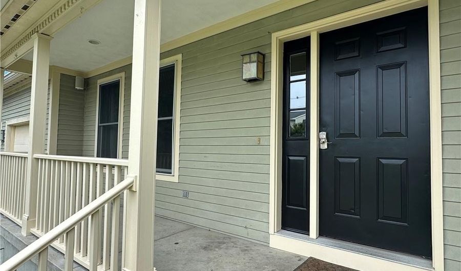 8 Linden St, Bristol, RI 02809 - 4 Beds, 3 Bath