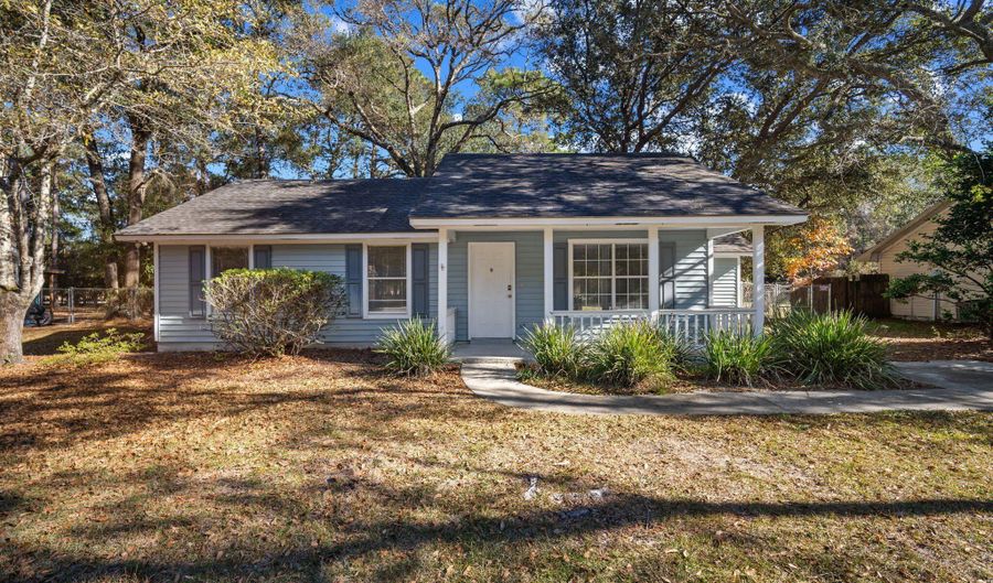 22 Robin Way, Beaufort, SC 29907 - 3 Beds, 1 Bath