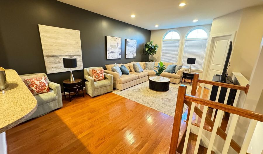 20649 DUXBURY Ter, Ashburn, VA 20147 - 4 Beds, 4 Bath