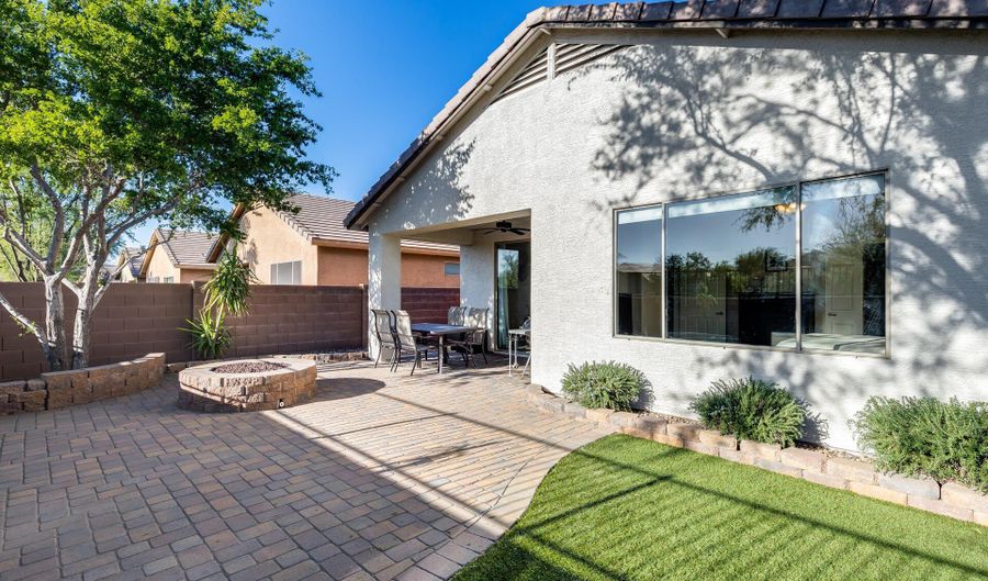 1795 W MORSE Dr, Anthem, AZ 85086 - 2 Beds, 2 Bath