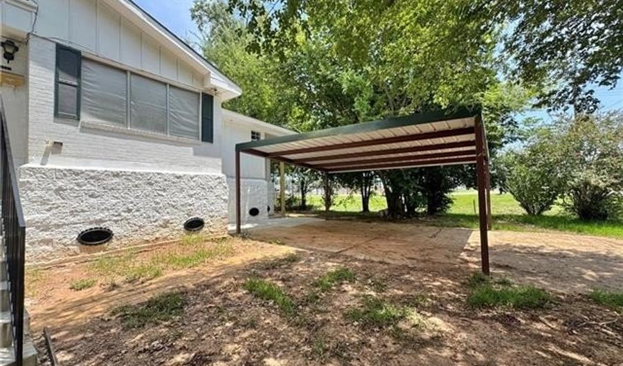 2113 KIMBERLY St, Alexandria, LA 71301 - 4 Beds, 2 Bath