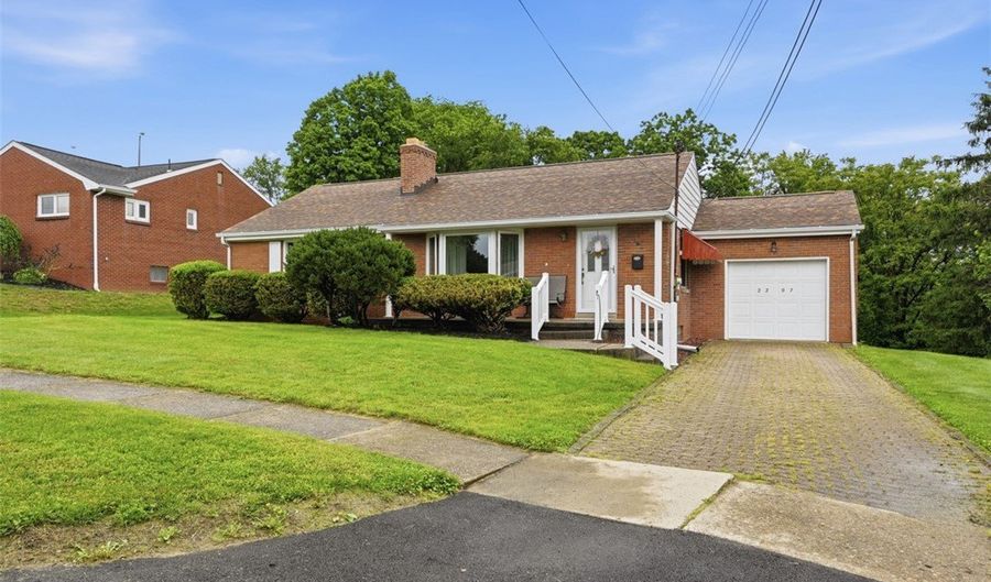 2207 Ridgevue Ave, Aliquippa, PA 15001 - 2 Beds, 0 Bath