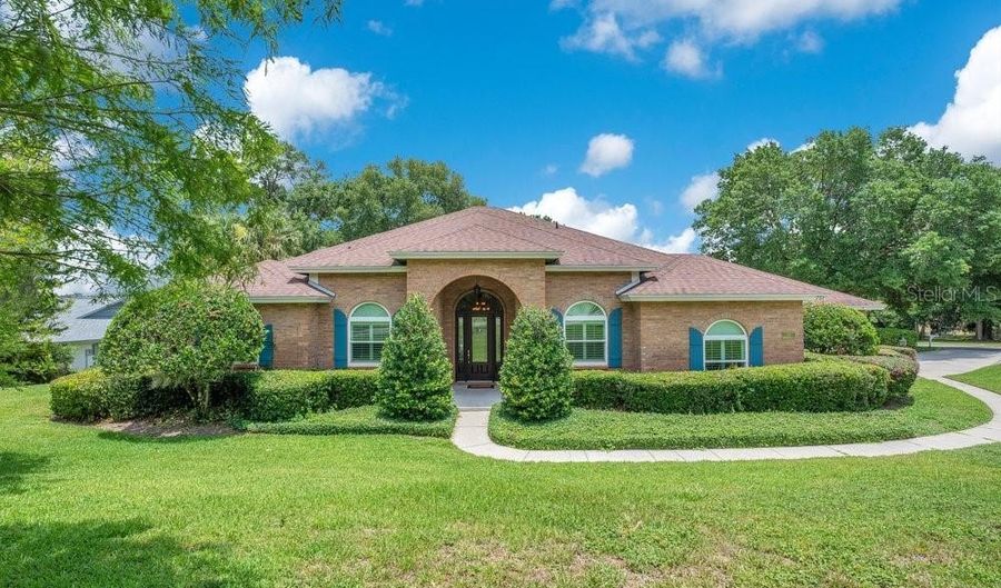751 ERROL Pkwy, Apopka, FL 32712 - 4 Beds, 3 Bath