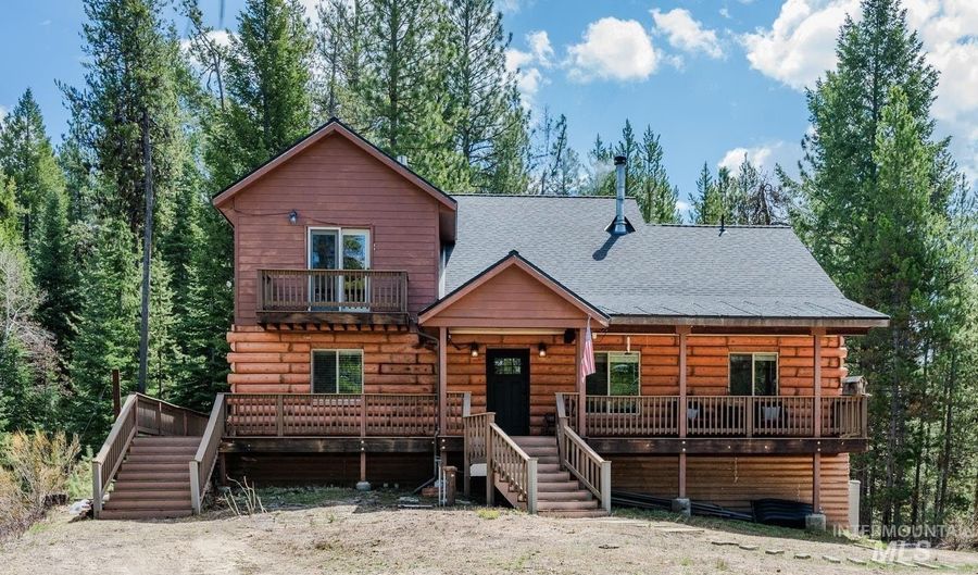 10390 Gamann Dr, Cascade, ID 83611 - 4 Beds, 3 Bath