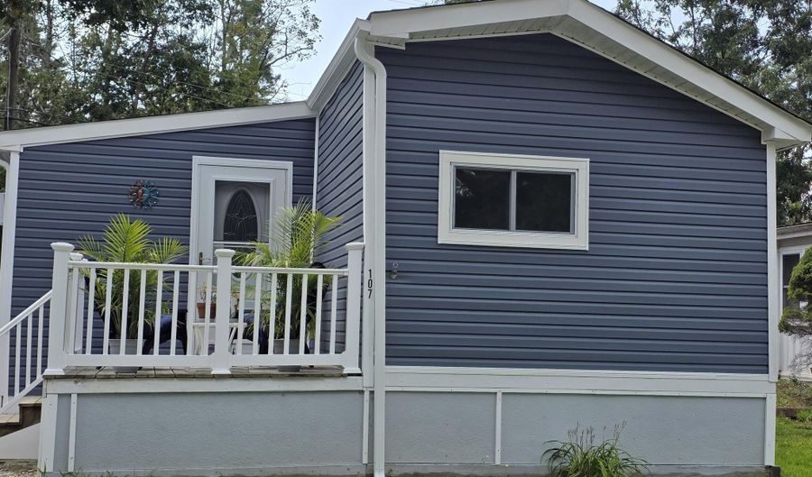 107 Redwood Dr, Barnegat, NJ 08005 - 2 Beds, 1 Bath