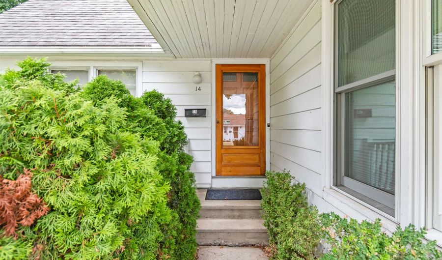 14 Linden Ter, Burlington, VT 05401 - 4 Beds, 3 Bath