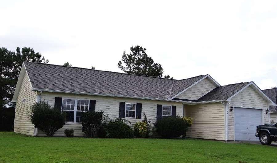 430 Meeting St, Beaufort, NC 28516 - 3 Beds, 2 Bath