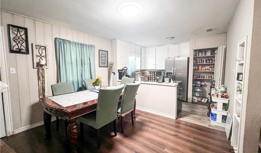314 Peyton Ave, Alice, TX 78332 - 3 Beds, 1 Bath