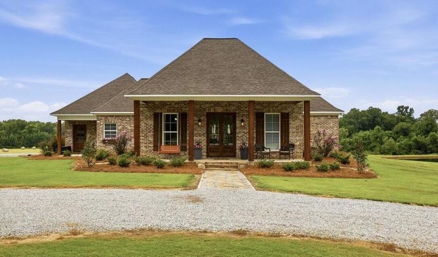 2363 Fugates Rd, Bentonia, MS 39040 - 3 Beds, 3 Bath