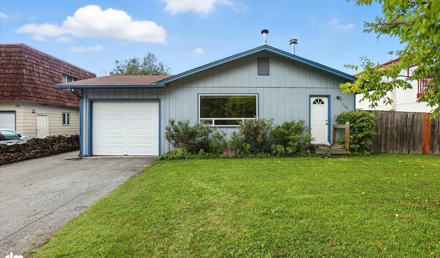 4628 Grumman St, Anchorage, AK 99507 - 3 Beds, 1 Bath