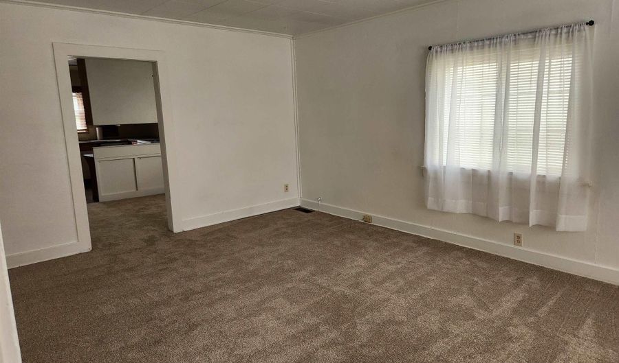 435 W 13th, Casper, WY 82601 - 2 Beds, 1 Bath