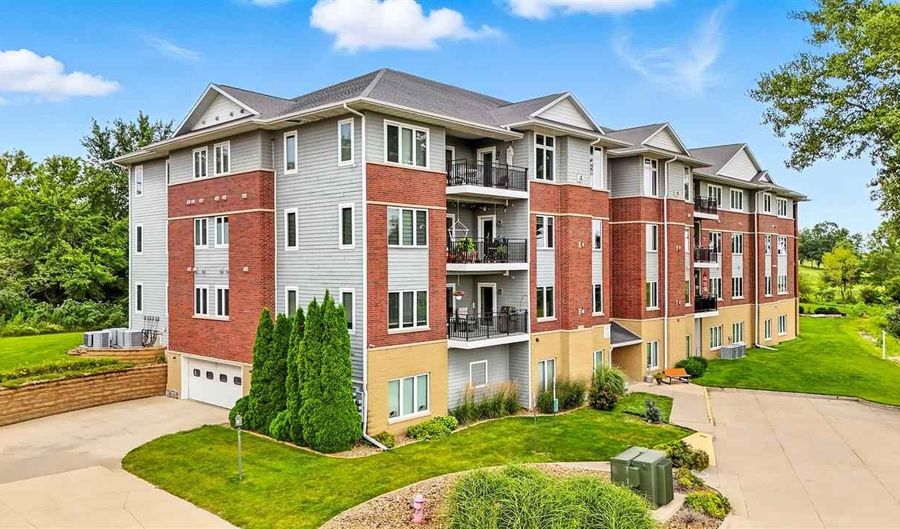 1092 Walnut Ave 117 Bld E, Riverside, IA 52327 - 2 Beds, 2 Bath