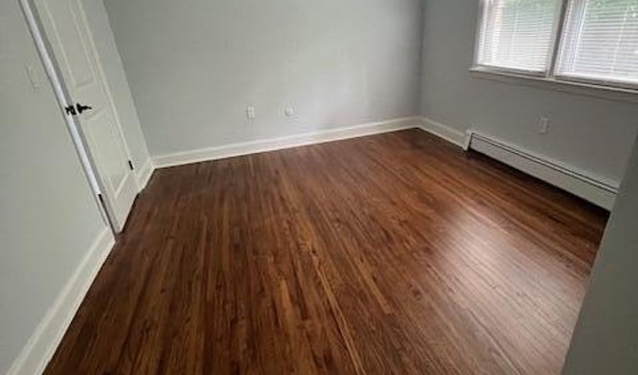 96 East Ave 77, Atlantic Highlands, NJ 07716 - 1 Beds, 1 Bath