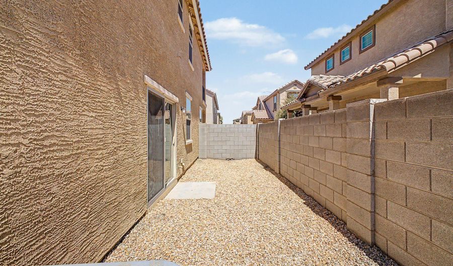 821 E AGUA FRIA Ln, Avondale, AZ 85323 - 3 Beds, 3 Bath