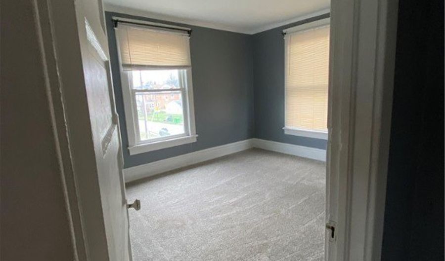 192 W Cambridge St, Alliance, OH 44601 - 4 Beds, 3 Bath