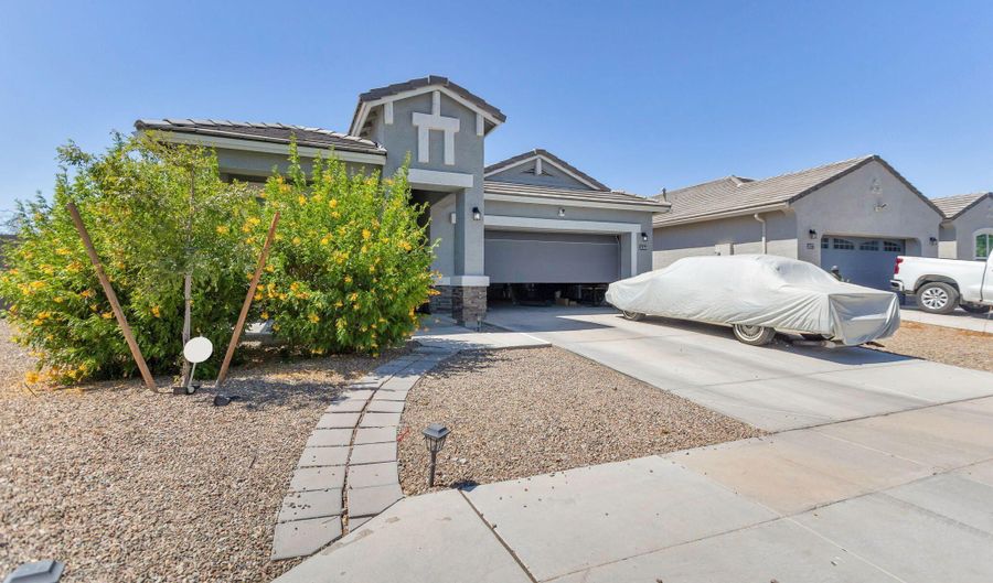 24369 W ALBENIZ Pl, Buckeye, AZ 85326 - 4 Beds, 2 Bath