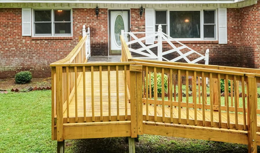 7828 Smith Rd, Apex, NC 27539 - 3 Beds, 3 Bath